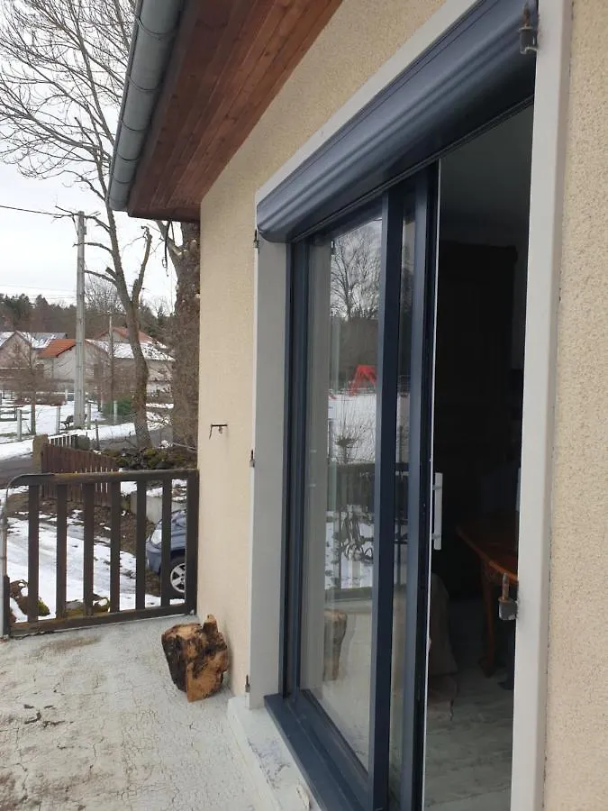 Homestay Brigitte Carbonnel Apartment Aydat France